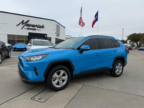 2020 Toyota RAV4 XLE