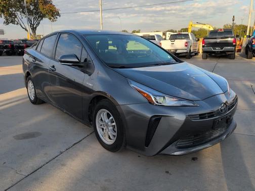 2021 Toyota Prius L