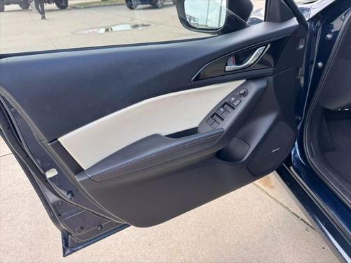 2016 Mazda Mazda3 s Grand Touring