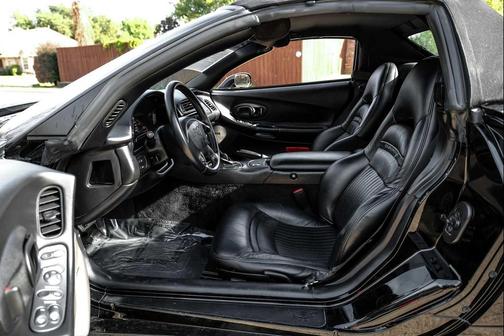 2002 Chevrolet Corvette Base