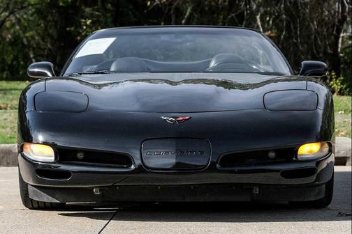 2002 Chevrolet Corvette Base