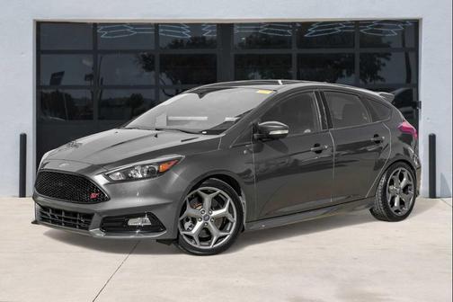 2017 Ford Focus ST ST