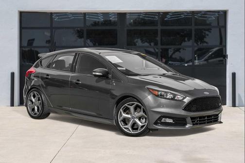 2017 Ford Focus ST ST