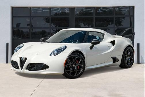 2015 Alfa Romeo 4C Base