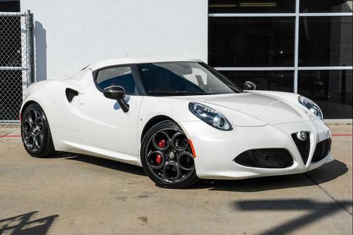2015 Alfa Romeo 4C Base
