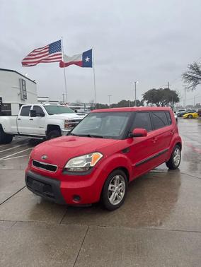 2011 Kia Soul +