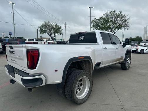 2022 GMC Sierra 3500 Denali