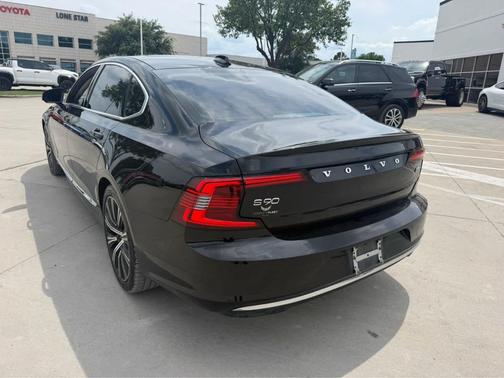 Black Stone 2023 Volvo S90 B6 Plus