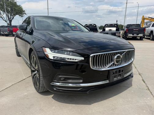Black Stone 2023 Volvo S90 B6 Plus
