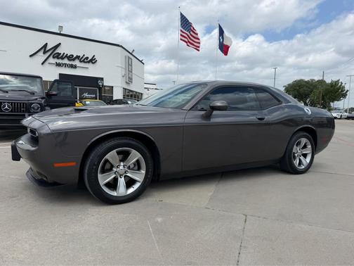 Granite Crystal Metallic Clearcoat 2015 Dodge Challenger SXT