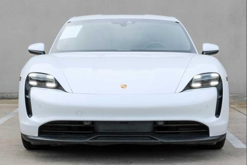 Carrara White Metallic 2022 Porsche Taycan RWD