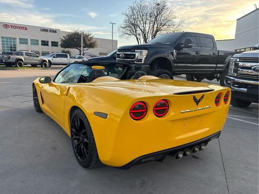 2005 Chevrolet Corvette Base