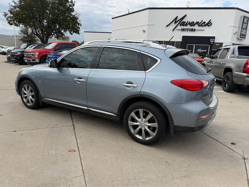 2017 INFINITI QX50 Base