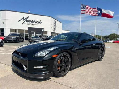 2014 Nissan GT-R Black Edition