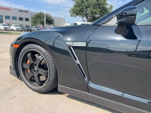 2014 Nissan GT-R Black Edition