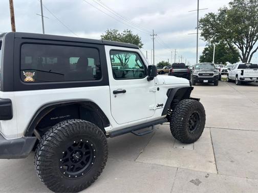 Bright White Clearcoat 2024 Jeep Wrangler Sport