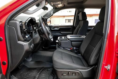 Red Hot 2022 Chevrolet Silverado 1500 LT