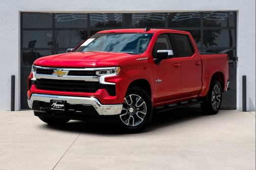 Red Hot 2022 Chevrolet Silverado 1500 LT