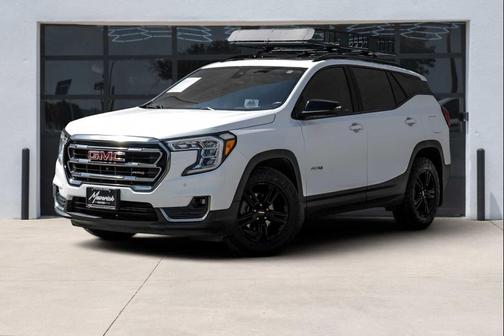 Summit White 2022 GMC Terrain AWD AT4