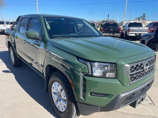 2022 Nissan Frontier SV