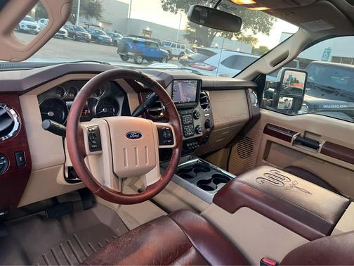 2013 Ford F-350 Lariat