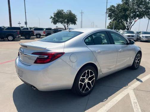 2017 Buick Regal Turbo Sport Touring