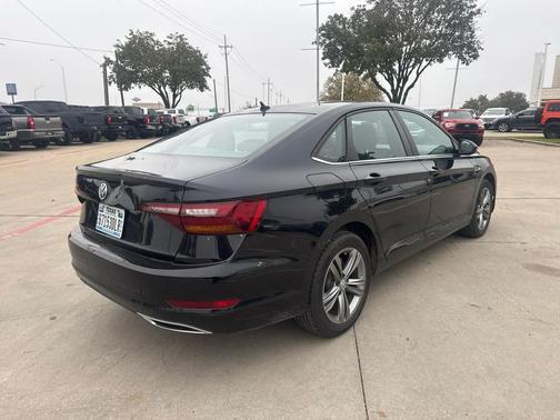 2019 Volkswagen Jetta 1.4T R-Line