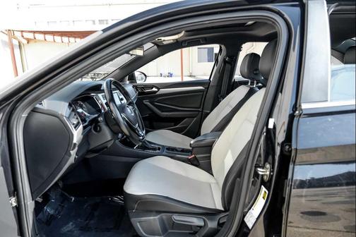 2019 Volkswagen Jetta 1.4T R-Line