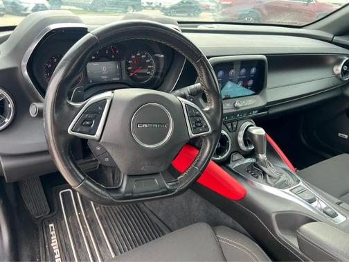 2022 Chevrolet Camaro RWD Coupe LT1