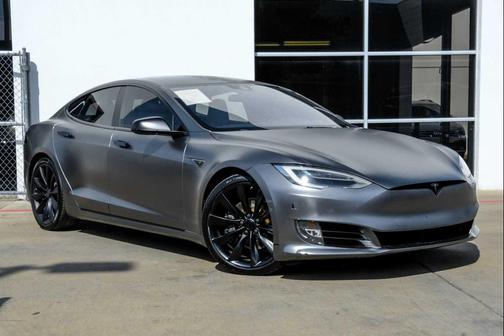 2016 Tesla Model S 70D