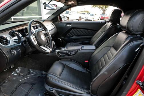 2013 Ford Mustang V6 Premium