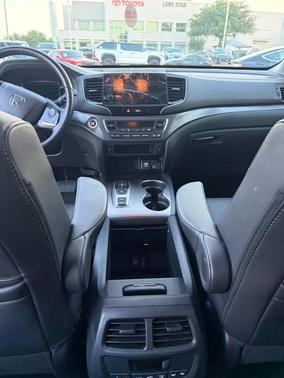 Modern Steel Metallic 2022 Honda Pilot 2WD EX-L