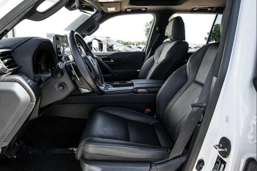 2023 Lexus LX 600 Premium