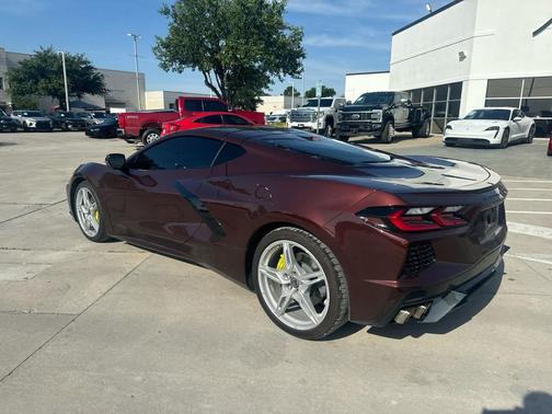 Caffeine Metallic 2022 Chevrolet Corvette Stingray w/2LT
