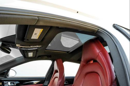 2018 Porsche Panamera 4S