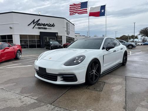 2018 Porsche Panamera 4S