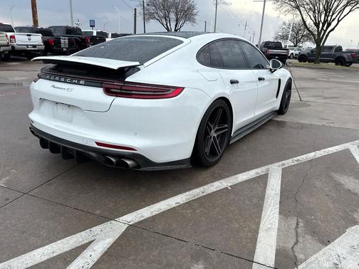 2018 Porsche Panamera 4S