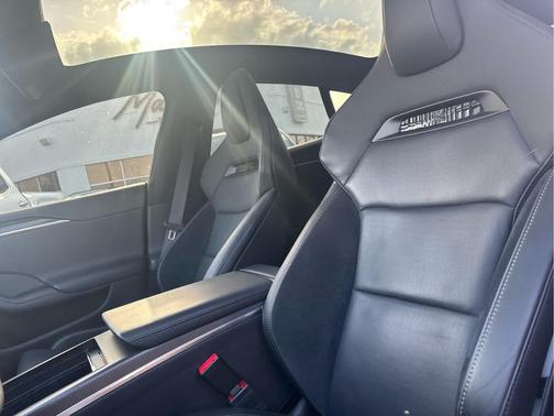 Solid Black 2024 Tesla Model S Plaid