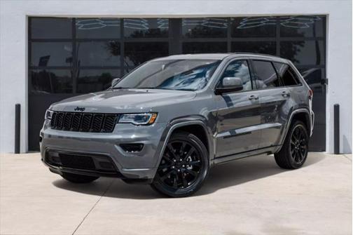 2022 Jeep Grand Cherokee Laredo