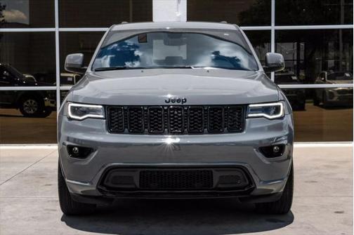 2022 Jeep Grand Cherokee Laredo