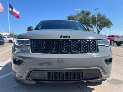 2022 Jeep Grand Cherokee Laredo