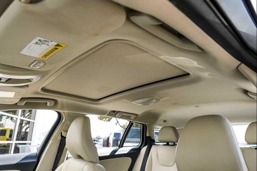 2017 Volvo V60 T5 Premier