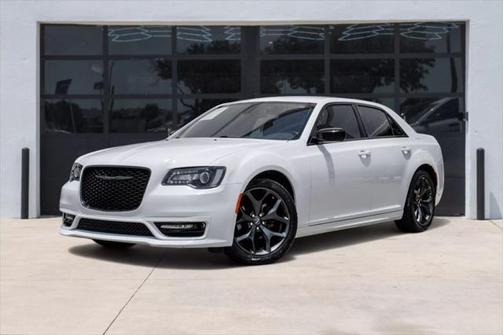 2020 Chrysler 300 Touring