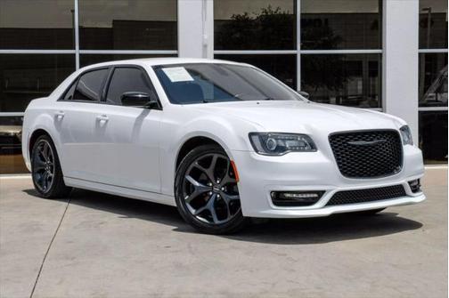 2020 Chrysler 300 Touring