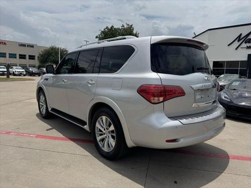 2016 INFINITI QX80 Base