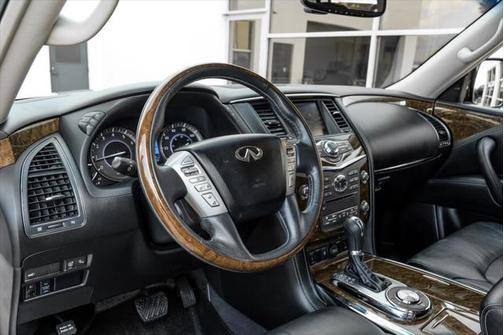 2016 INFINITI QX80 Base