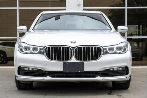2018 BMW 740 xDrive