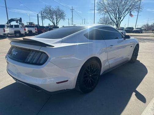 2017 Ford Mustang GT Premium