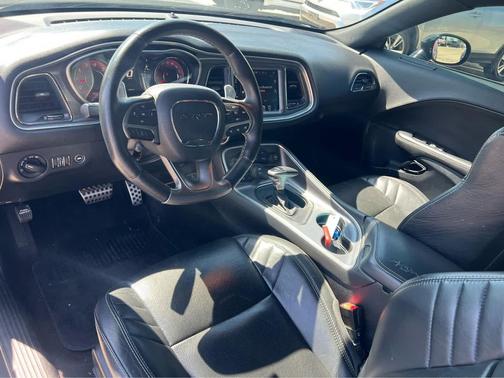 2016 Dodge Challenger SRT Hellcat