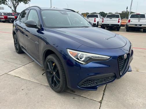 2020 Alfa Romeo Stelvio Base
